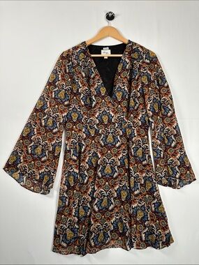 Beige by ECI Boho Floral Bell Sleeve Dress 10 Whimsical Retro Fall Wedding Guest